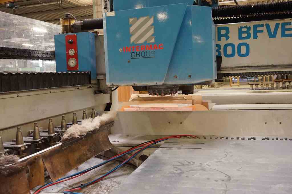 Intermac Type Master Bevel E Gantry Style Cnc Machining Centre