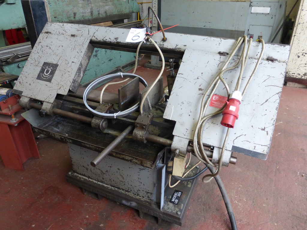 Utting UB 305 Horizontal Bandsaw